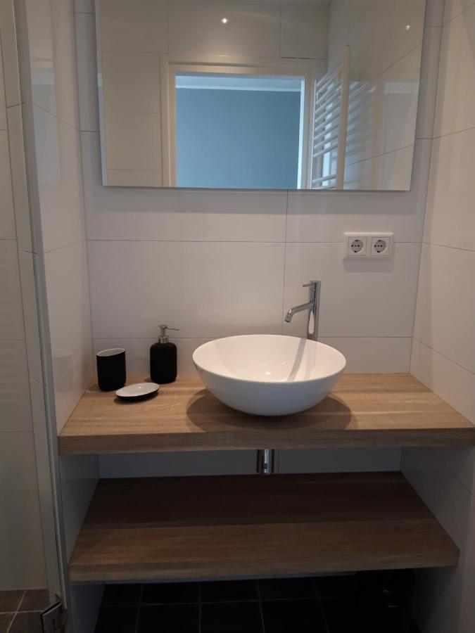 Vakantiewoning 100M Van Het Strand Met 1 Slaapkamer Westkapelle Exteriér fotografie